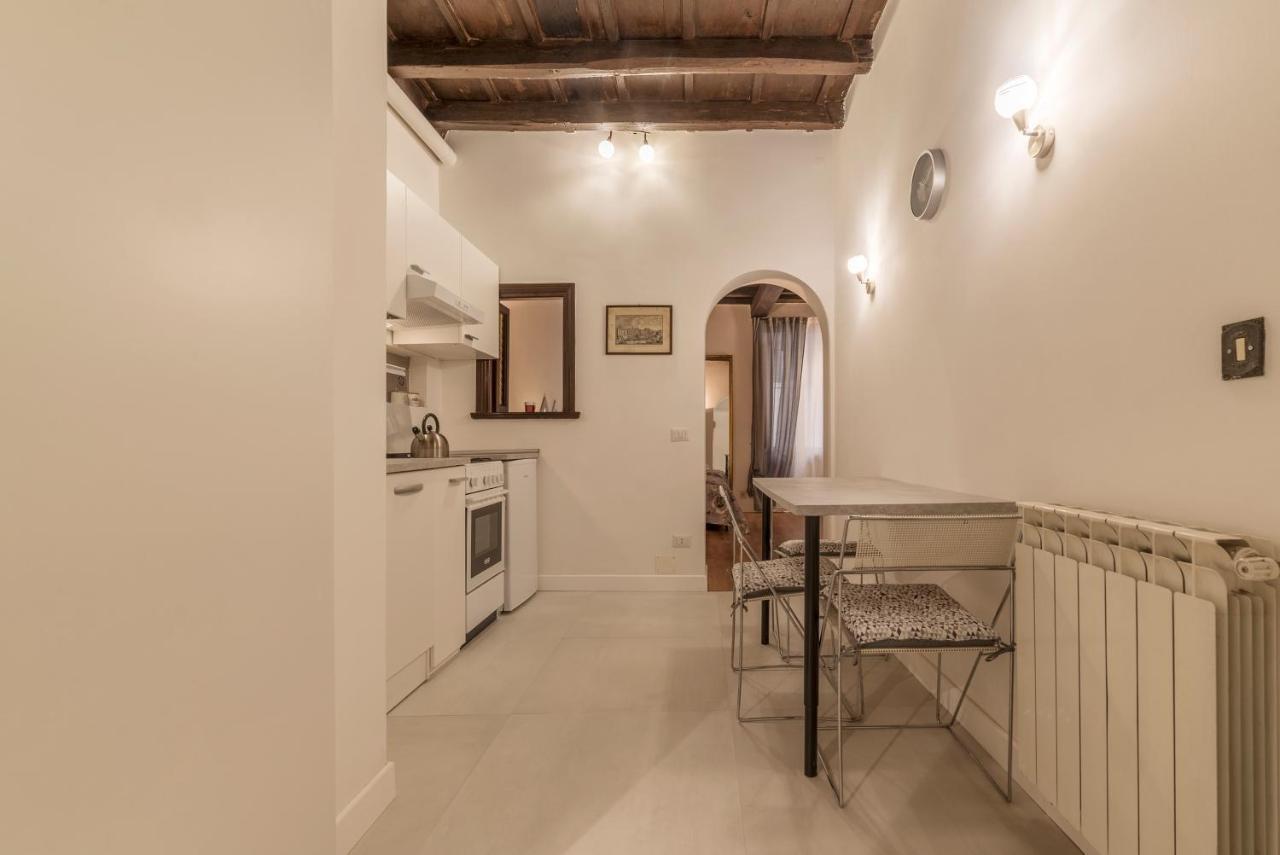 Fori Imperiali Elegant Apartment Roma Exterior foto